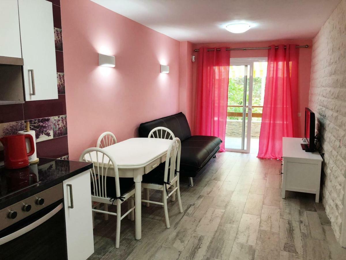Lovely 1-Bedroom Apartment With A Big Terrace, Las Americas, Tenerife Арона Экстерьер фото